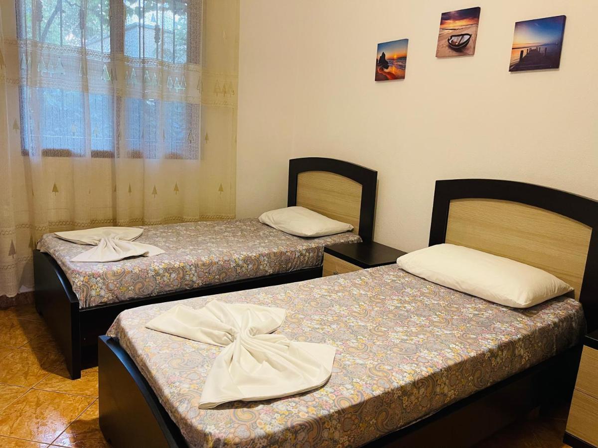 Villa Ajla Durrës Esterno foto